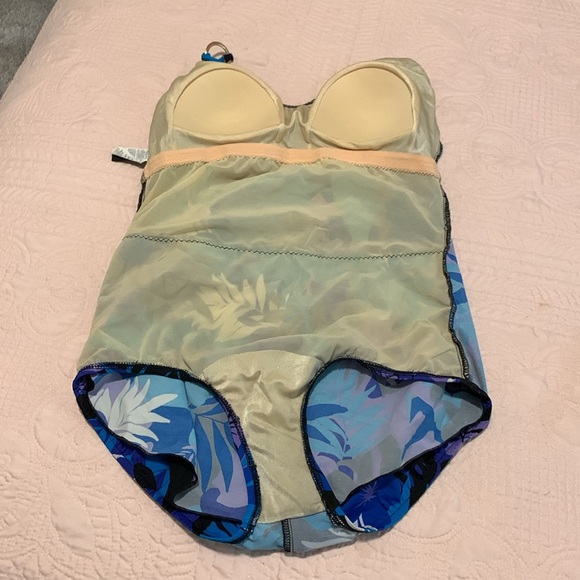 Maxine of Hollywood size 14 FLORAL slimming skirted swimsuit maillot dress EUC - Picture 10 of 10